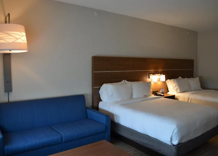 Holiday Inn Express & Suites - Charlotte Ne - University Area By Ihg