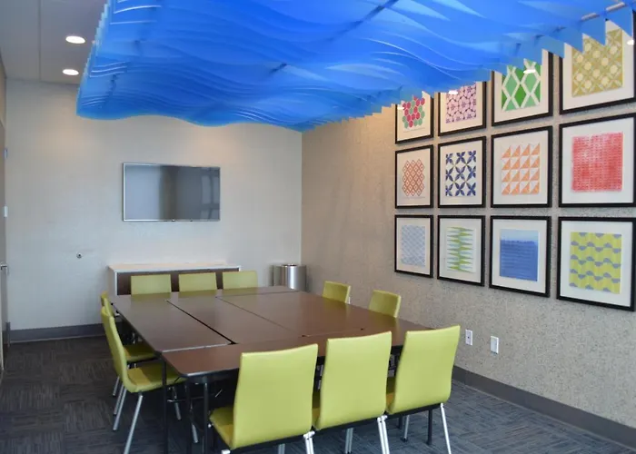 Holiday Inn Express & Suites - Charlotte Ne - University Area By Ihg