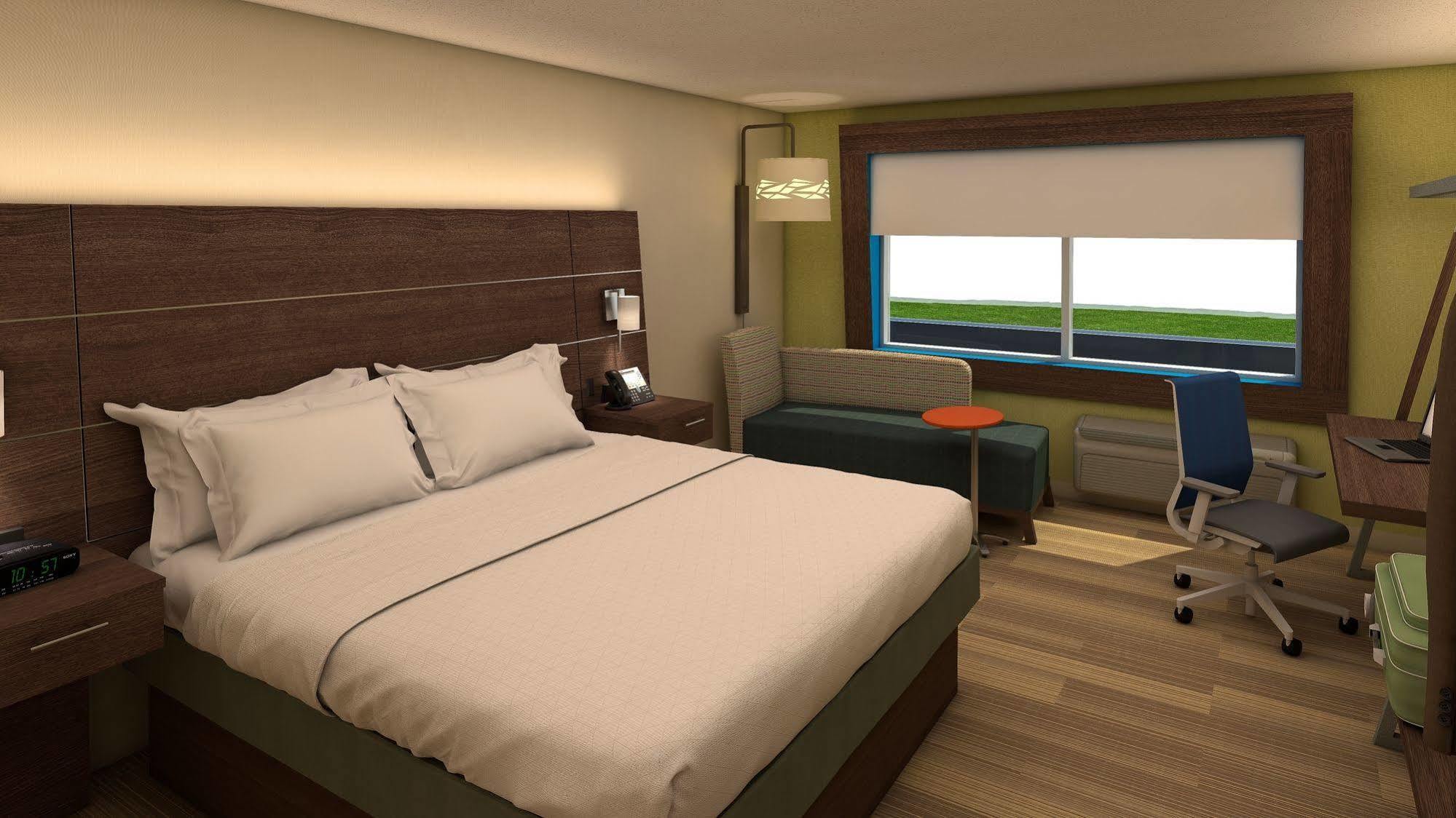 Express & - Ne - Area By Ihg