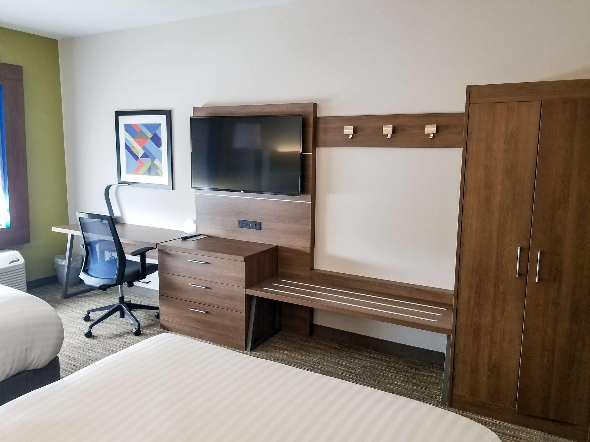 Hotel Express & - Ne - Area By Ihg