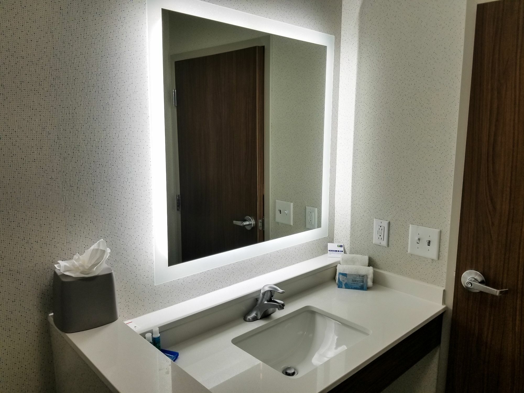 Express & - Ne - Area By Ihg 3* Charlotte