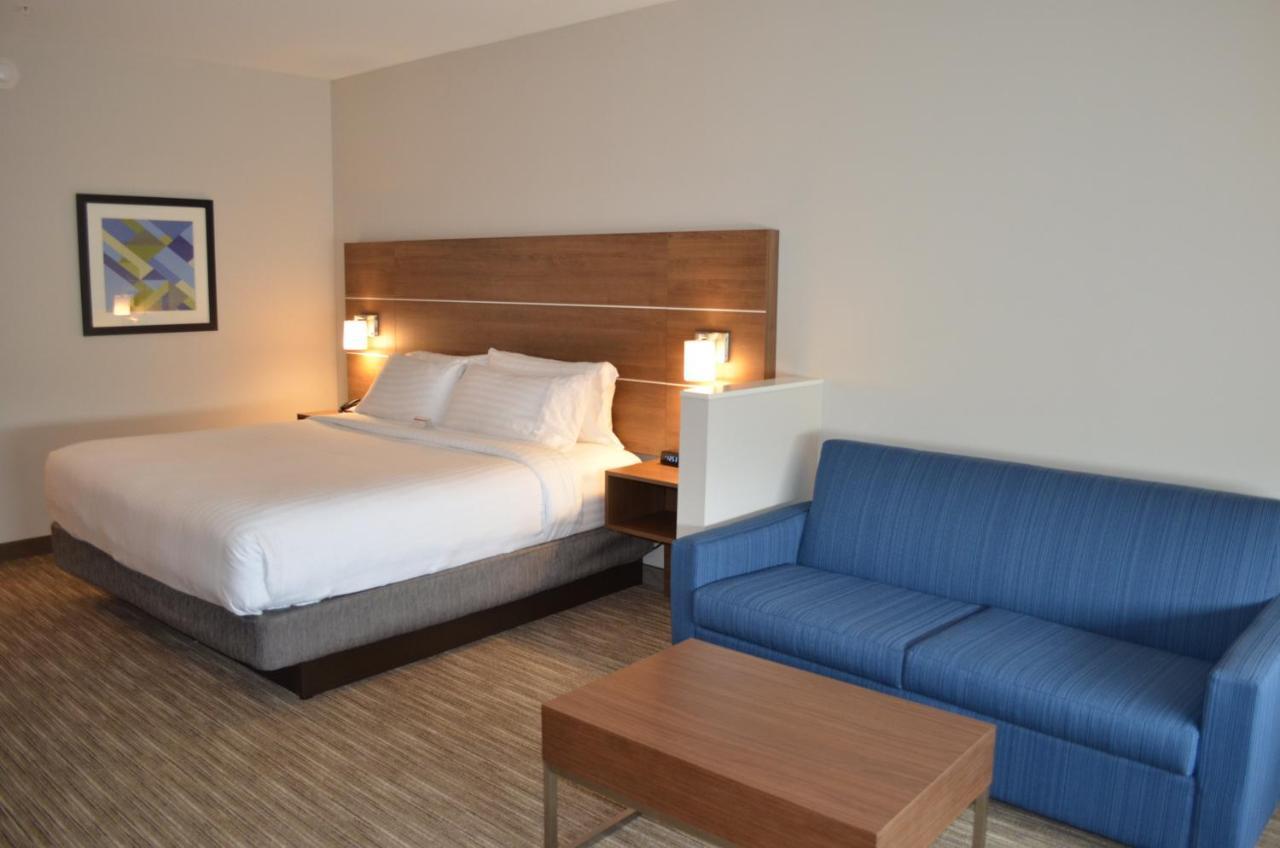 Express & - Ne - Area By Ihg Hotel 3*